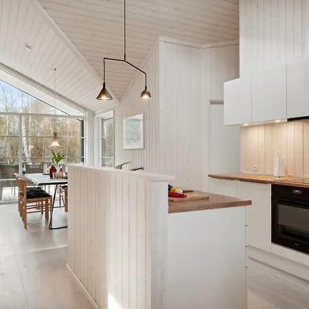 Jonnhild - 450m From The Sea By Interhome Feriehus Tjørneholm