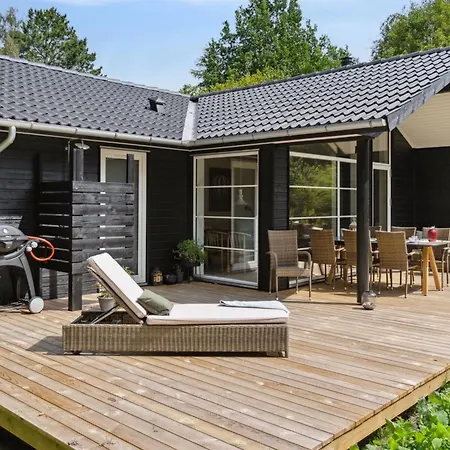 Jonnhild - 450m From The Sea By Interhome Feriehus